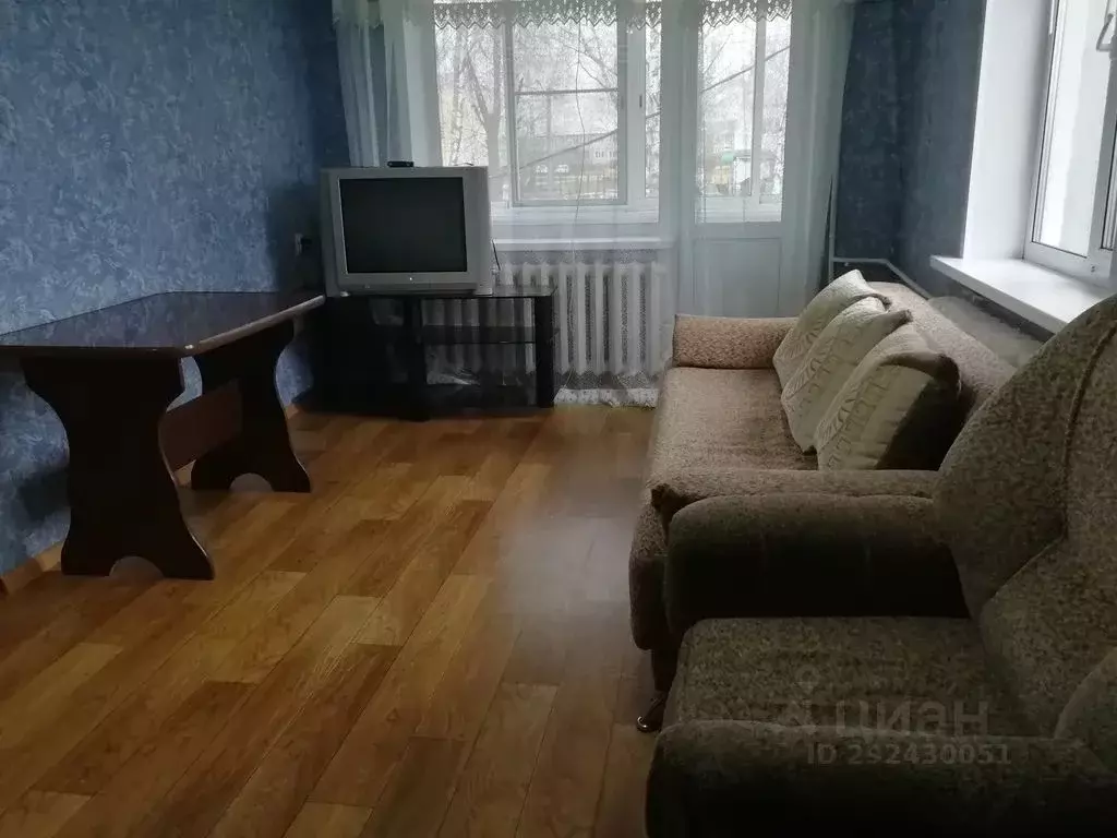 1-к кв. Тульская область, Одоев рп ул. 50 лет Октября, 72 (40.0 м) - Фото 2