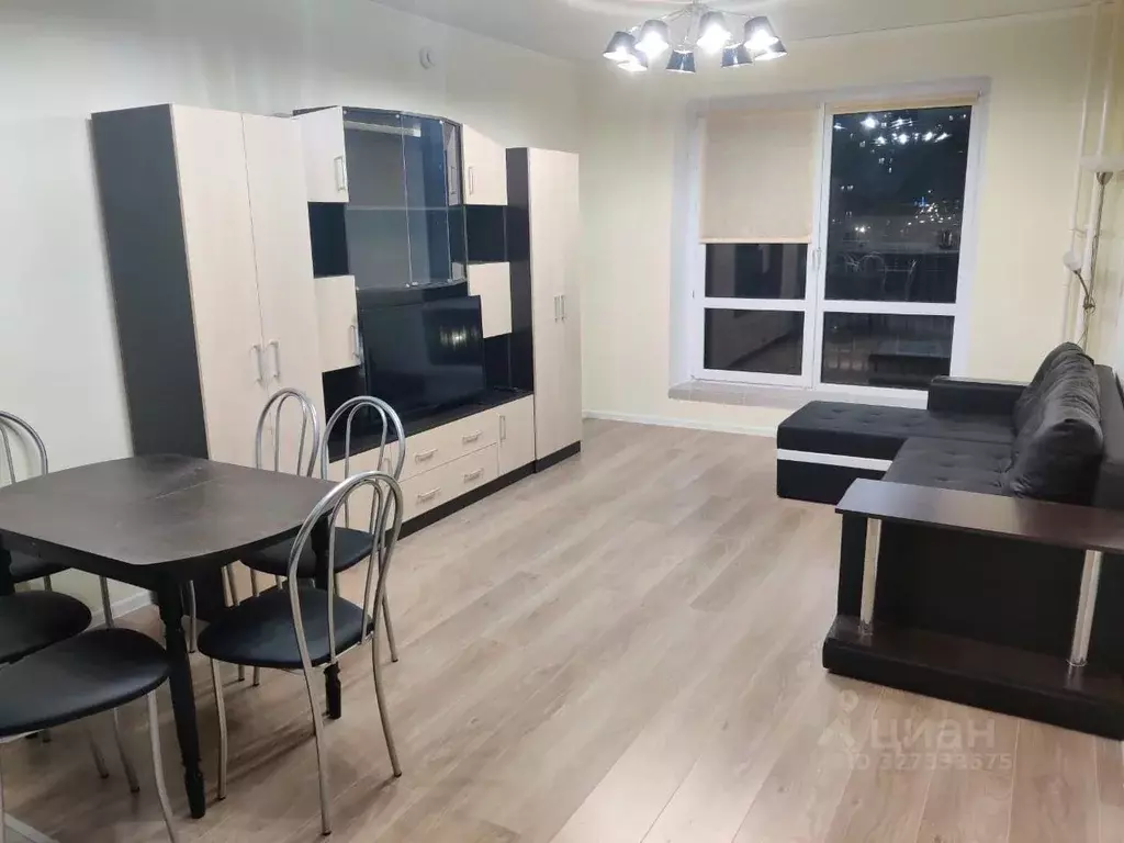 3-к кв. Москва ул. Саларьевская, 13к2 (80.0 м) - Фото 1