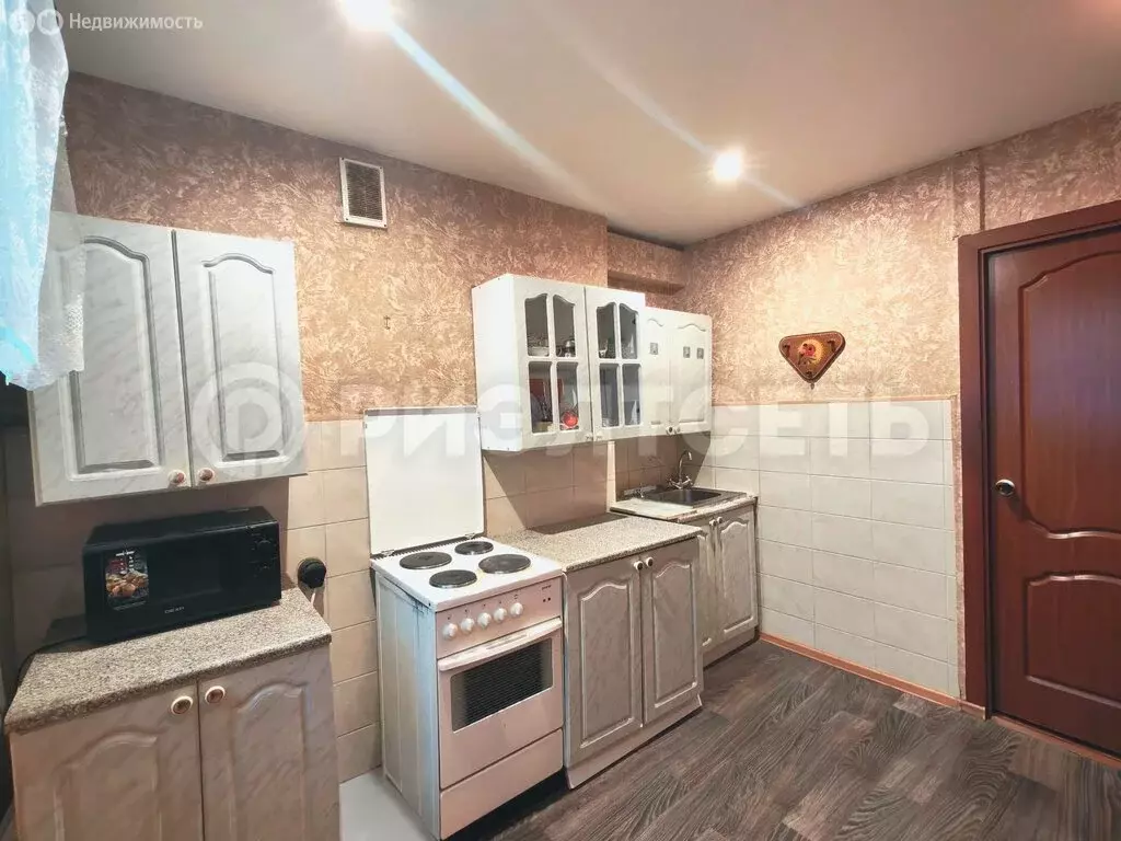 3-комнатная квартира: Мурманск, улица Достоевского, 6 (57.2 м) - Фото 2