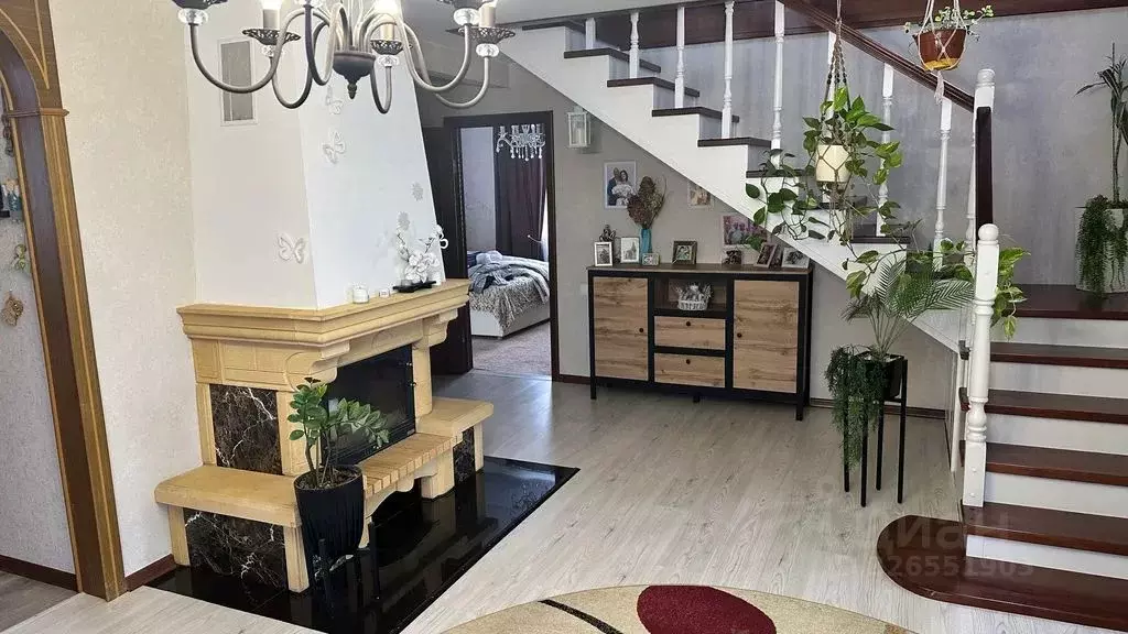 Дом в Новгородская область, Новгородский район, Савинское с/пос, д. ... - Фото 1