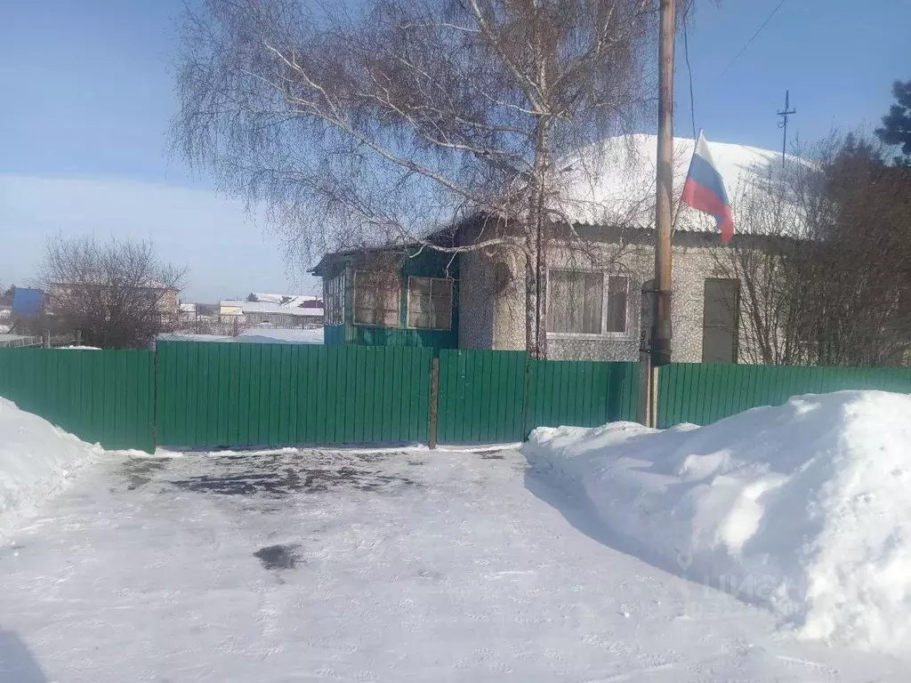 3-к кв. Омская область, Кормиловский район, с. Георгиевка ул. ... - Фото 1