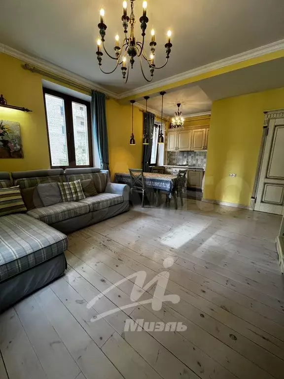 2-к. квартира, 60 м, 3/5 эт. - Фото 0
