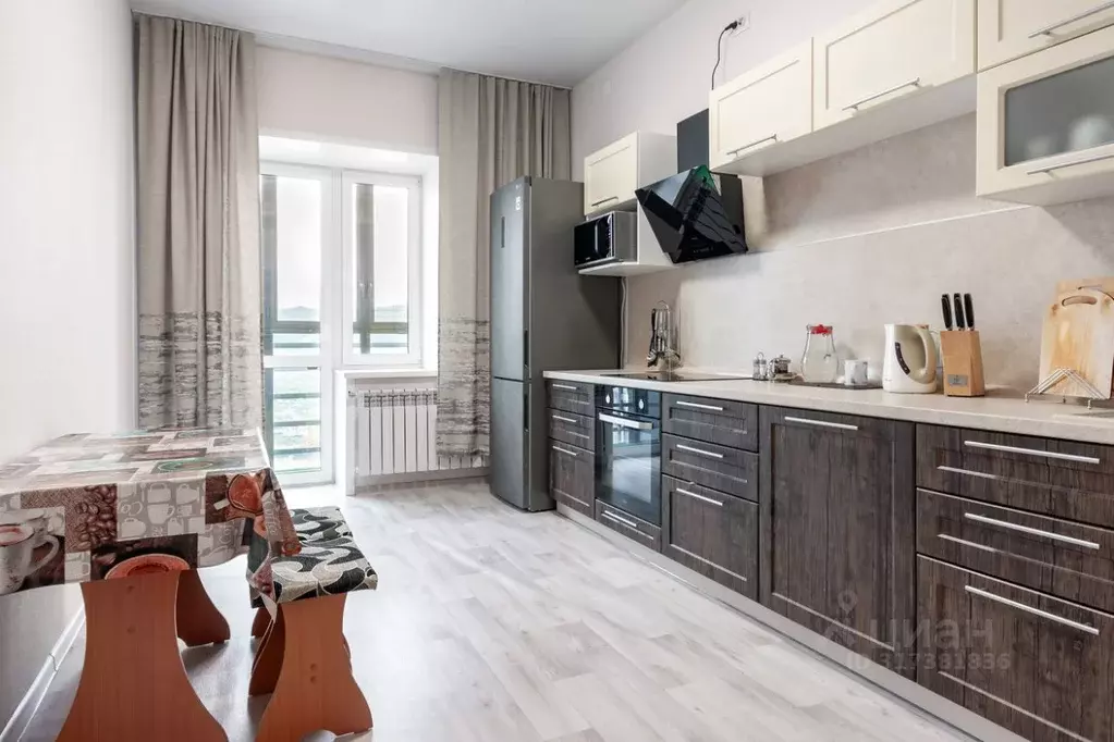 2-к кв. Красноярский край, Красноярск ул. Академгородок, 66 (60.3 м) - Фото 1