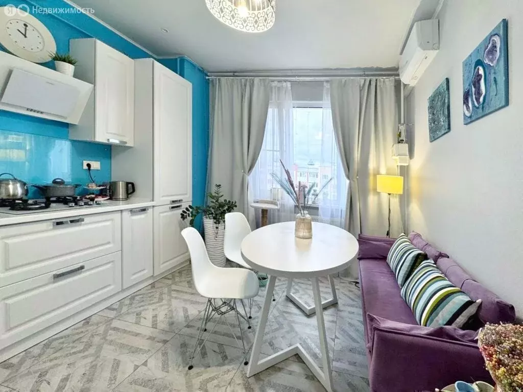 3-комнатная квартира: Чёрная, Садовая улица, 17к1 (76.8 м) - Фото 2