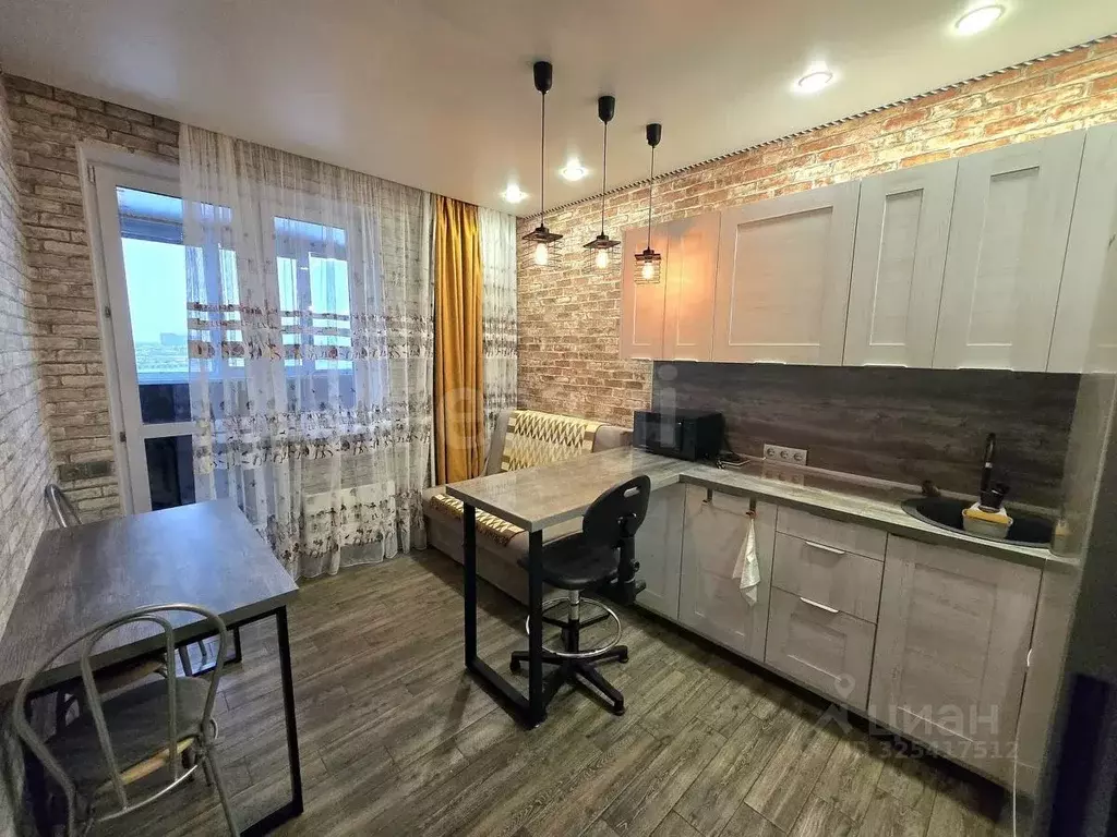 1-к кв. Тюменская область, Тюмень ул. 50 лет Октября, 75к1 (40.0 м) - Фото 2