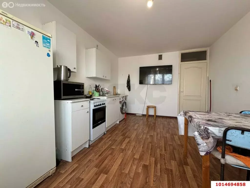 2-комнатная квартира: Краснодар, улица Генерала Трошева, 37 (69.5 м) - Фото 1