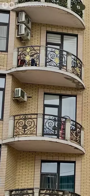 3-комнатная квартира: Махачкала, улица Абдулхакима Исмаилова, 80 (102 ... - Фото 1