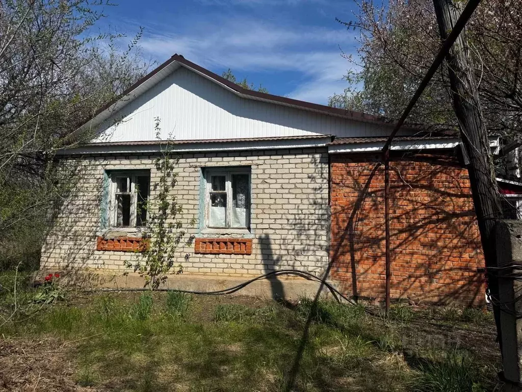 Дом в Саратовская область, Энгельс муниципальное образование, ... - Фото 0
