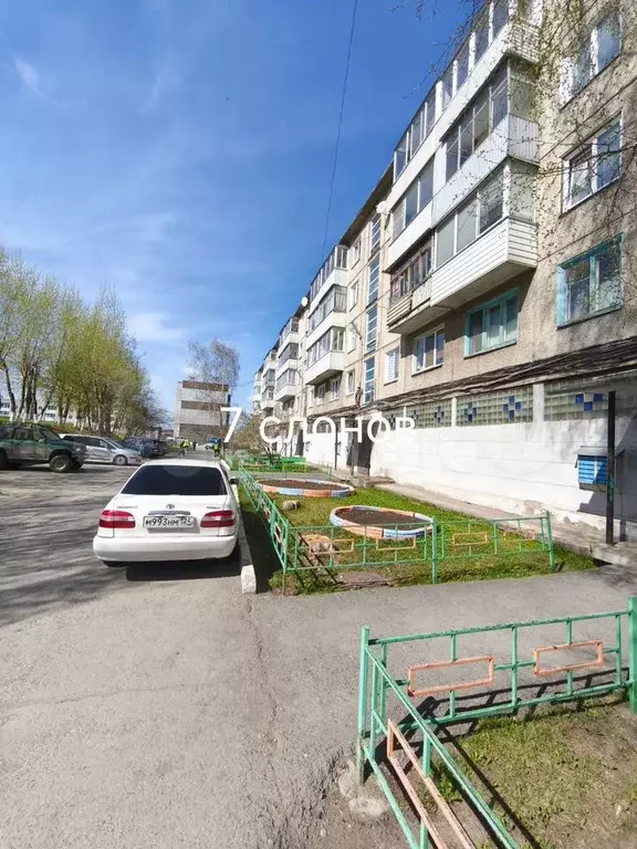 1-к. квартира, 30,8 м, 5/5 эт. - Фото 0