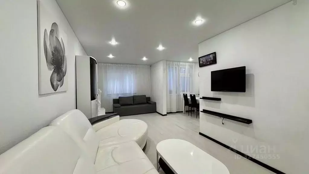 2-к кв. Татарстан, Казань просп. Ямашева, 31А (56.0 м) - Фото 2