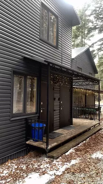 Дом в Карачаево-Черкесия, Зеленчукский район А-156, 71-й км, 4 (120 м) - Фото 1