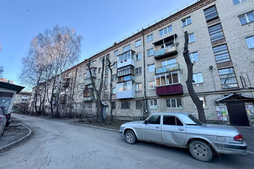 Комната Свердловская область, Екатеринбург ул. Индустрии, 123 (10.6 м) - Фото 1