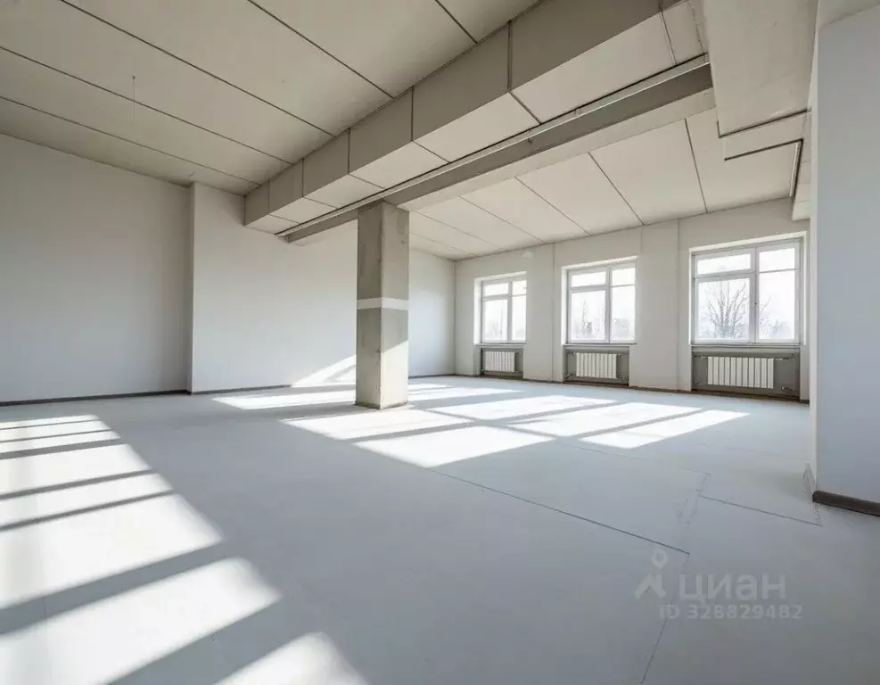 Помещение свободного назначения в Кировская область, Киров ул. ... - Фото 1