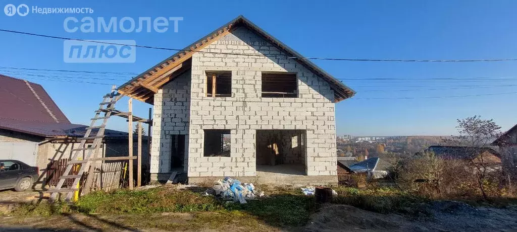 Дом в Верхняя Салда, улица Космонавтов, 20 (300 м) - Фото 0