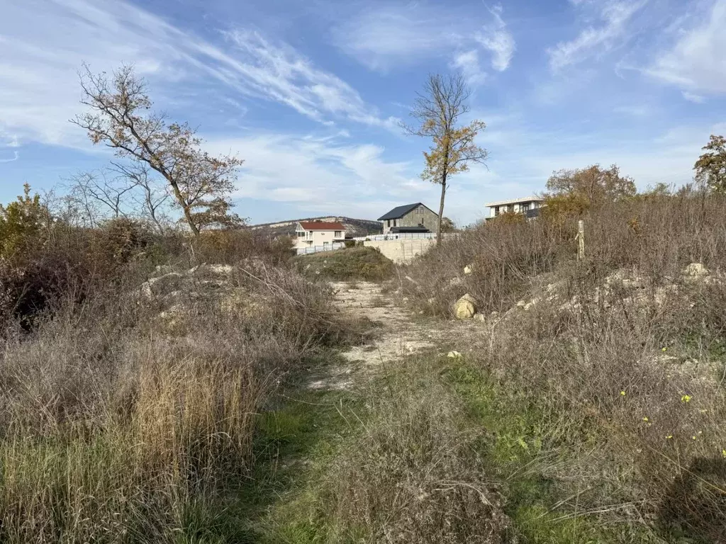 Участок в Крым, Симферопольский район, Перовское с/пос  (10.0 сот.) - Фото 2