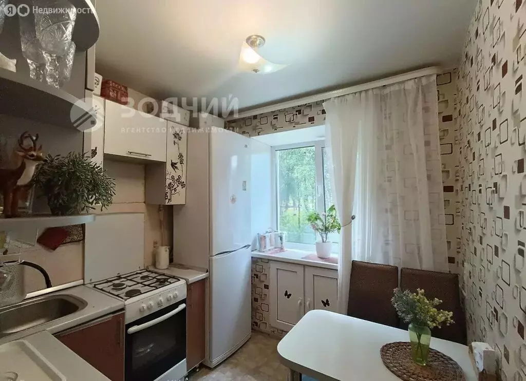 2-комнатная квартира: Новочебоксарск, Молодёжная улица, 16 (40.9 м) - Фото 1