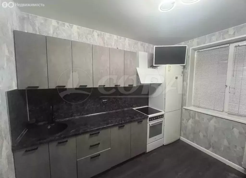 1-комнатная квартира: Тюмень, улица Федюнинского, 11 (34.6 м) - Фото 2