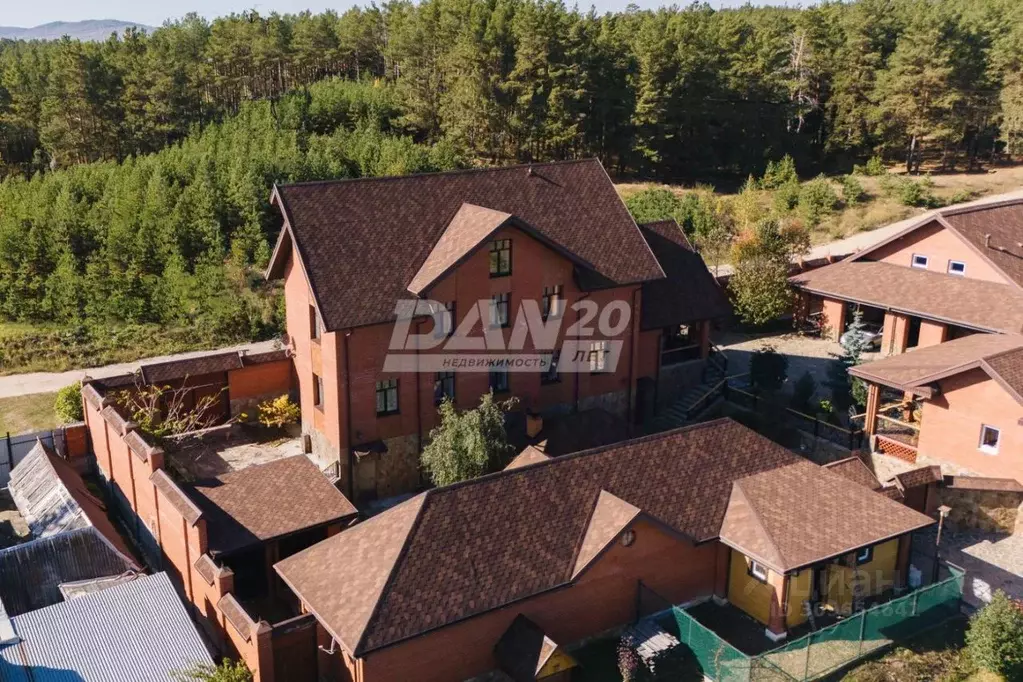Дом в Челябинская область, Касли ул. Ленина (392 м) - Фото 1
