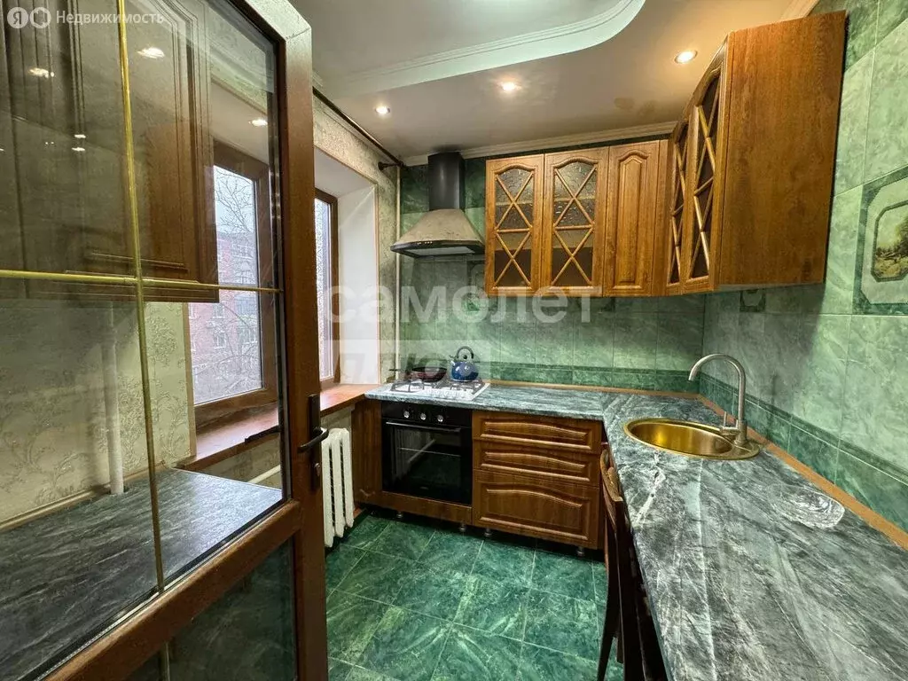 3-комнатная квартира: Приморско-Ахтарск, улица Комиссара Шевченко, 107 ... - Фото 1