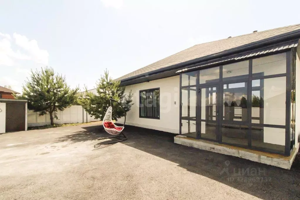 Дом в Тюменская область, Тюмень Лето-Парк кп, ул. Рябиновая (141 м) - Фото 1