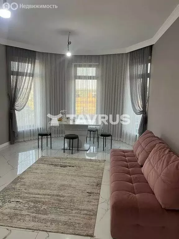 Дом в Трудовское сельское поселение, село Ана-Юрт, улица Петра ... - Фото 1