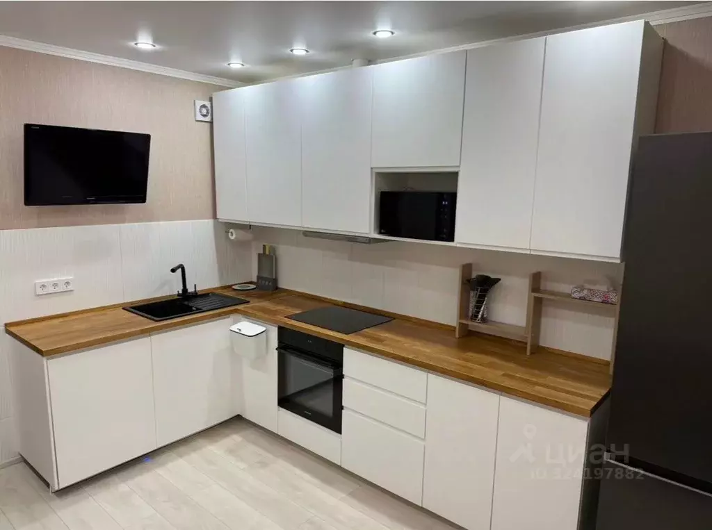 1-к кв. Краснодарский край, Краснодар ул. Им. Героя Яцкова И.В., 19к3 ... - Фото 0