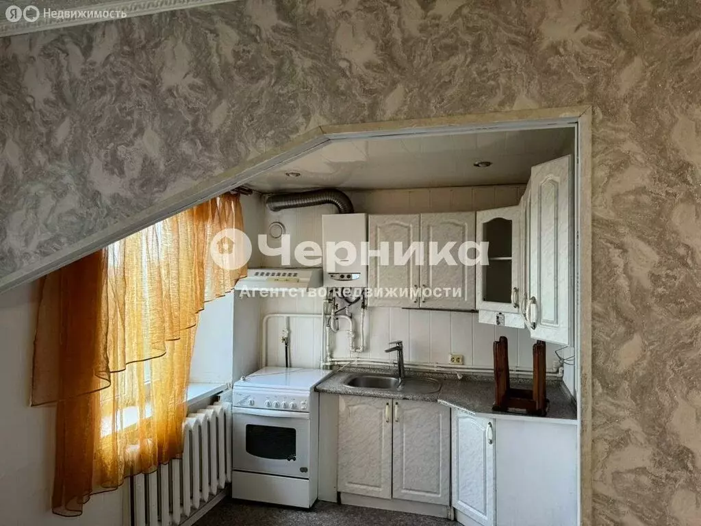 3-комнатная квартира: Каменск-Шахтинский, переулок Крупской, 69 (51 м) - Фото 0
