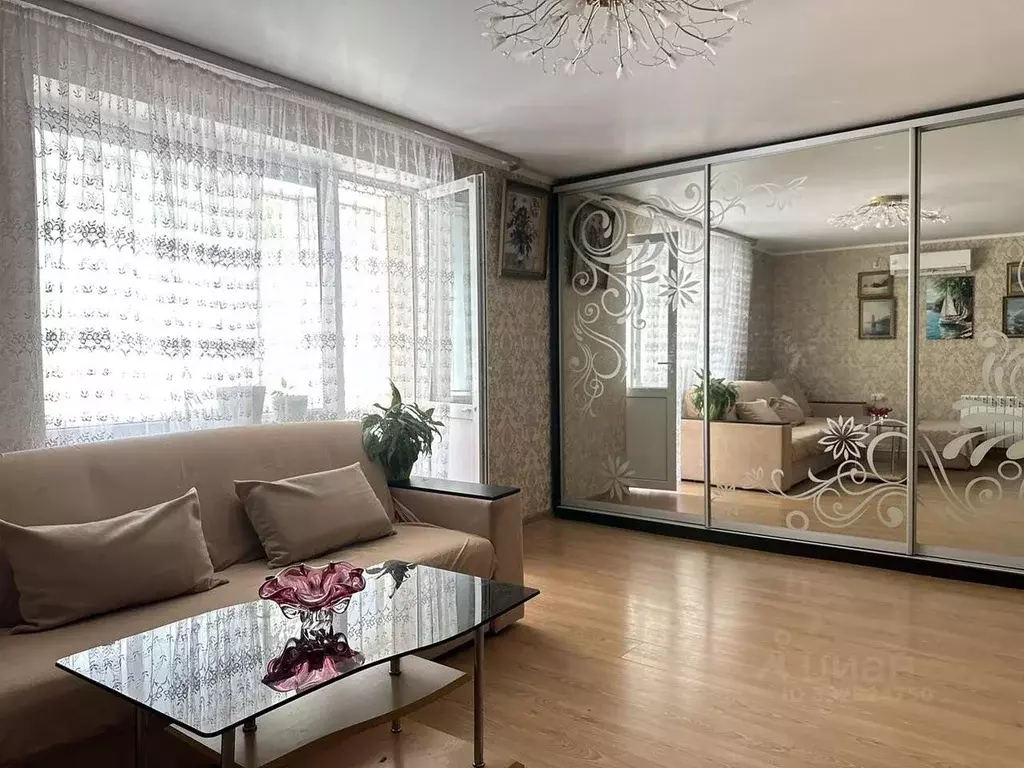 1-к кв. Севастополь ул. Адмирала Фадеева, 19 (39.3 м) - Фото 1