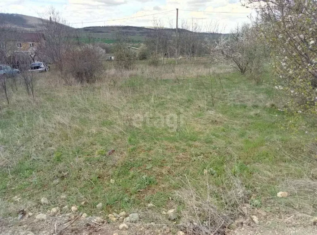 Участок в Крым, Симферопольский район, Перовское с/пос, Мрия СНТ ул. ... - Фото 1