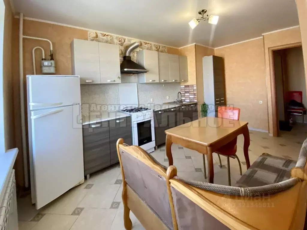 2-к кв. Смоленская область, Смоленск ул. Академика Петрова, 16 (69.0 ... - Фото 2