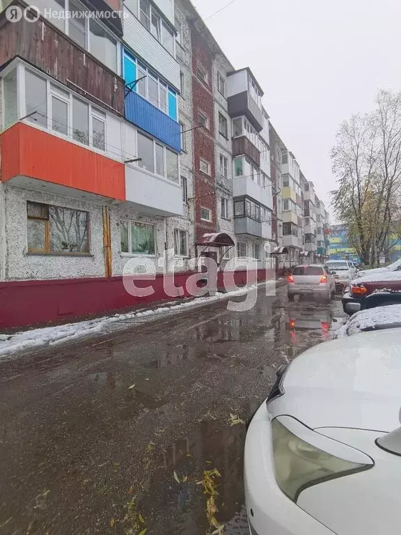 5-комнатная квартира: Петропавловск-Камчатский, улица Тушканова, 14 ... - Фото 1