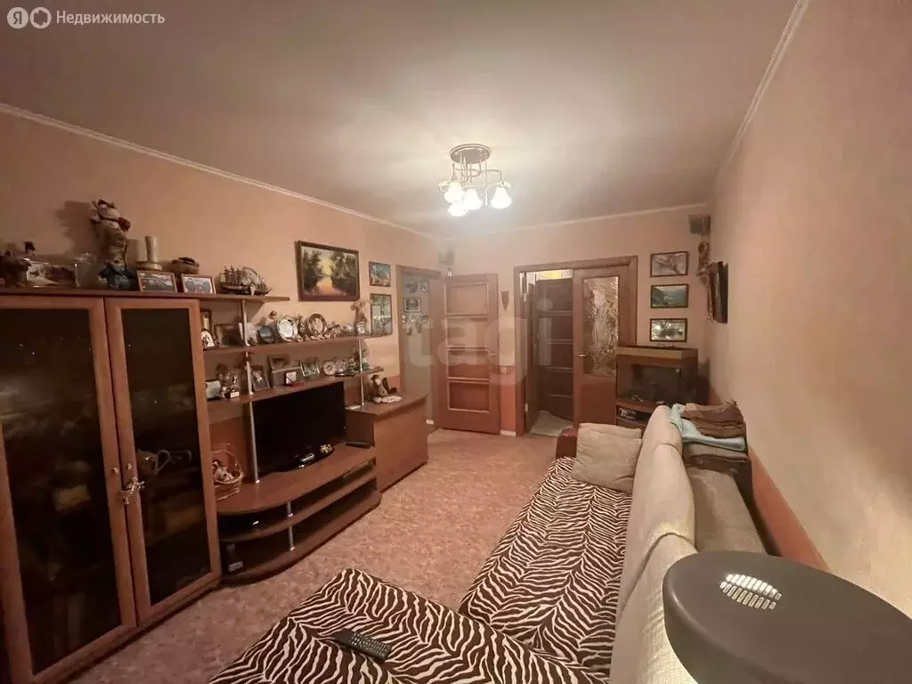 3-комнатная квартира: посёлок городского типа Новозавидовский, ... - Фото 2