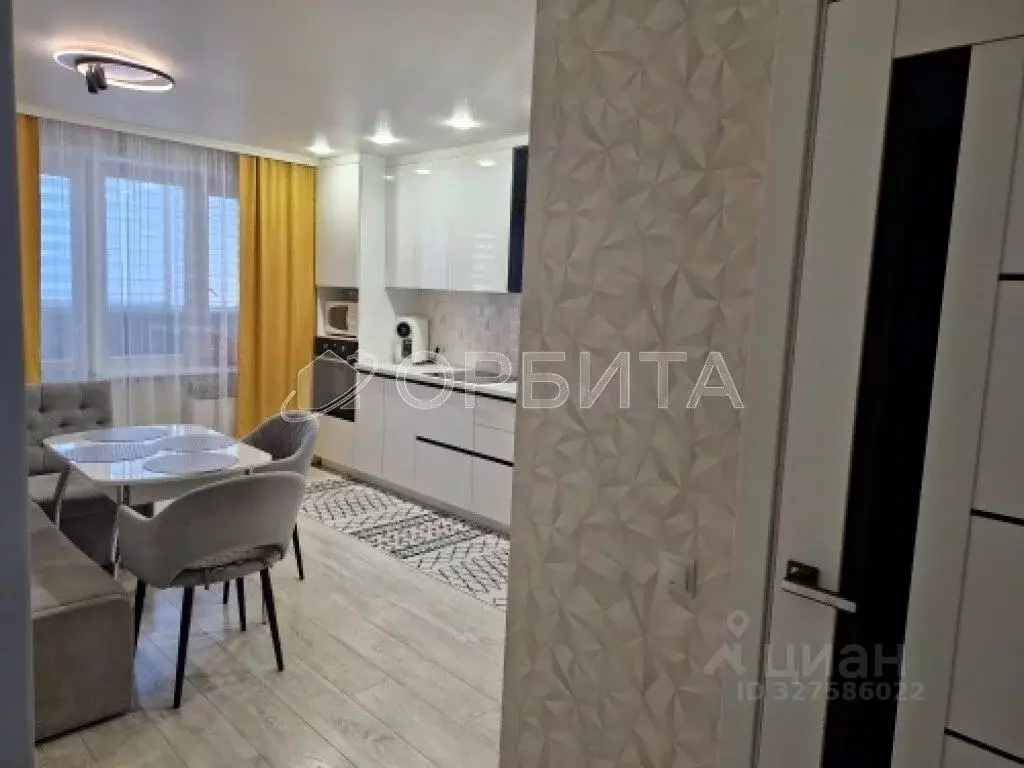 3-к кв. Тюменская область, Тюмень ул. Константина Посьета, 7 (86.3 м) - Фото 2