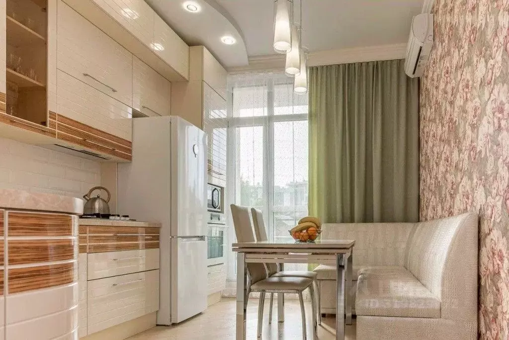2-к кв. Краснодарский край, Геленджик Крымская ул., 22к23 (50.0 м) - Фото 1
