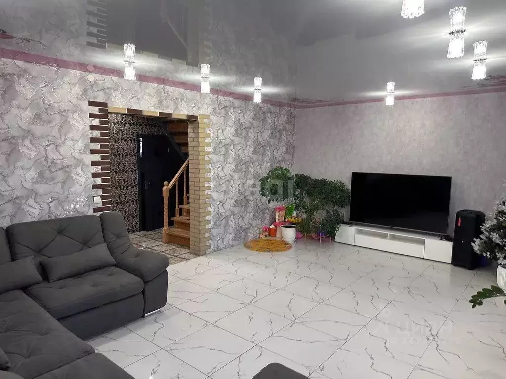 Дом в Башкортостан, Стерлибашевский сельсовет, с. Стерлибашево  (170 ... - Фото 1