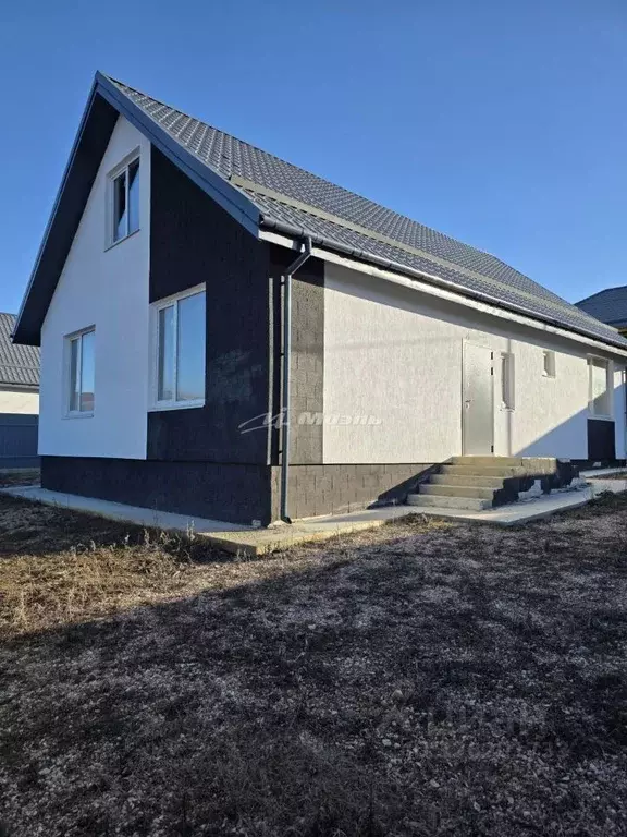 Дом в Крым, Симферопольский район, Добровское с/пос, с. Перевальное ... - Фото 1