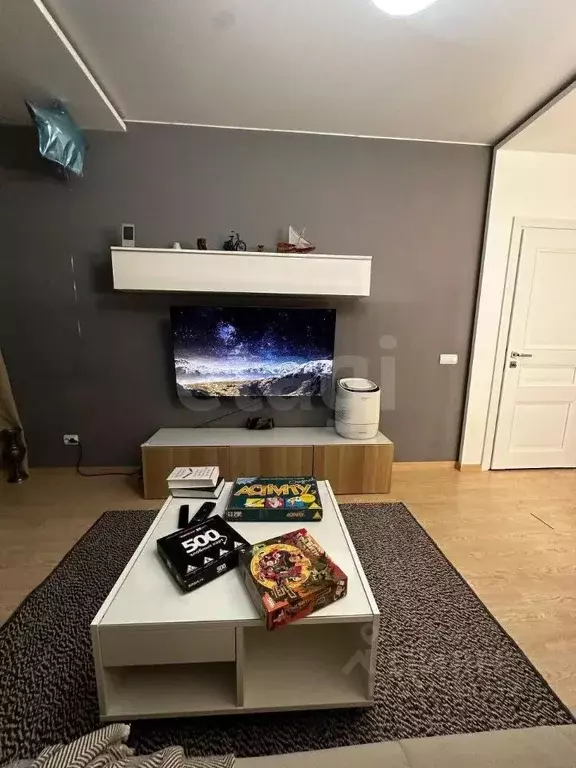 2-к кв. Ямало-Ненецкий АО, Новый Уренгой Юбилейный мкр, 2/2А (59.2 м) - Фото 1