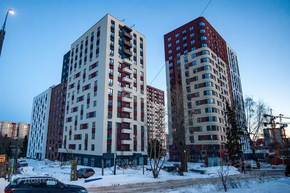 1-к кв. Удмуртия, Ижевск 9-я Подлесная ул., 11к3 (37.7 м) - Фото 0