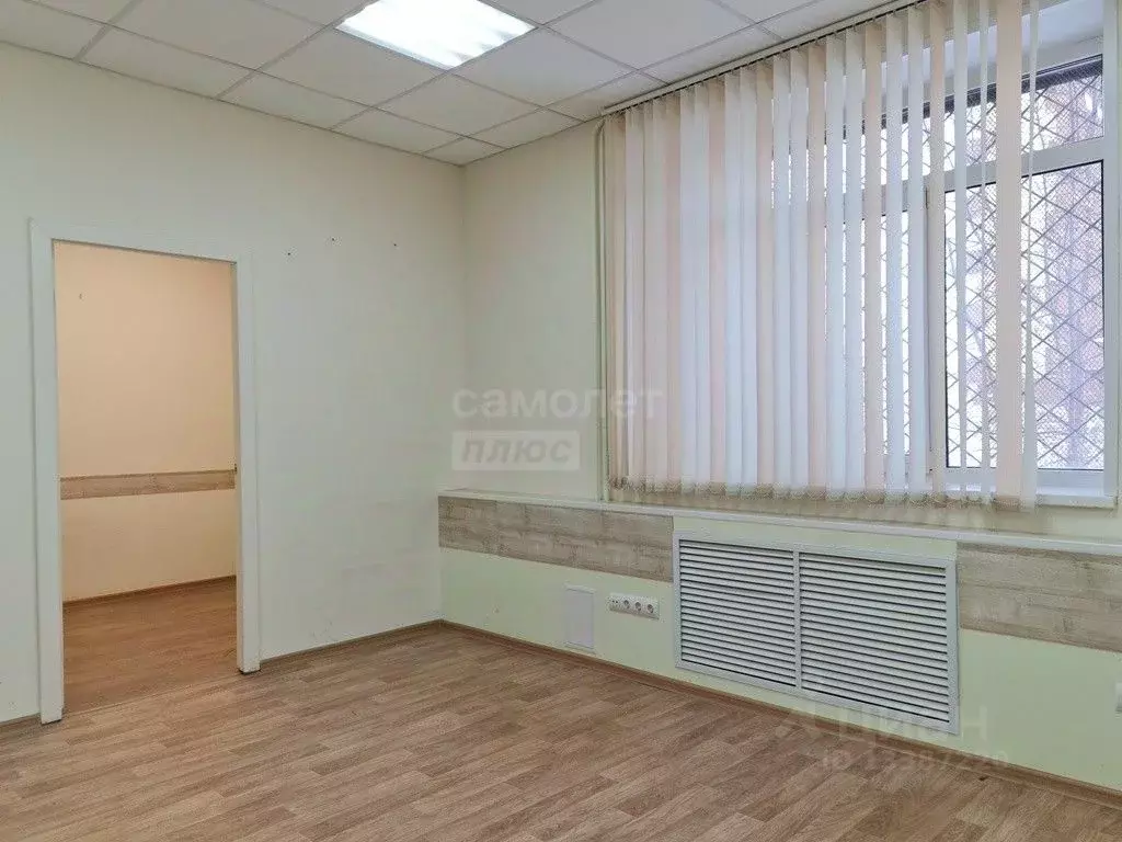 Офис в Удмуртия, Ижевск 9-я Подлесная ул., 2 (27 м) - Фото 0