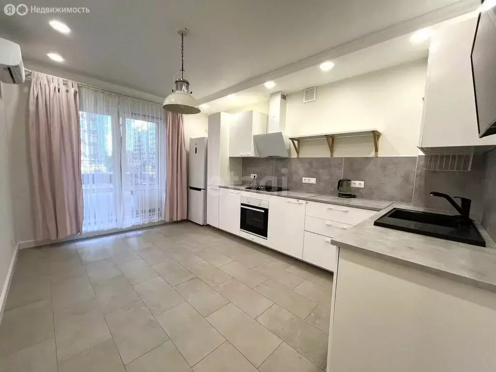 3-комнатная квартира: Казань, улица Николая Ершова, 62Вк2 (101 м) - Фото 1
