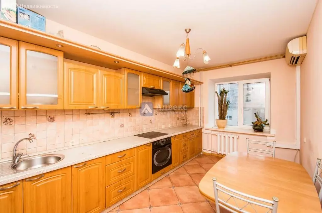 3-комнатная квартира: Тюмень, улица Республики, 86к1 (84.7 м) - Фото 1