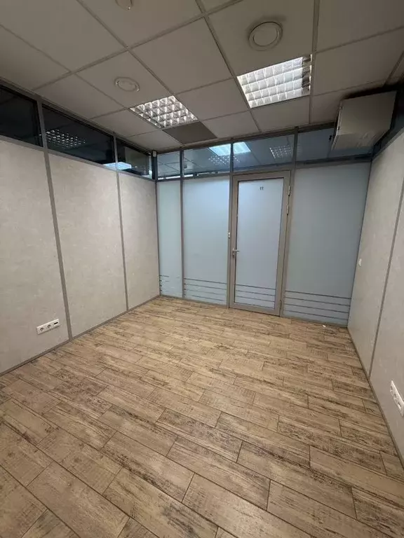 Офис в Новосибирская область, Новосибирск Сибирская ул., 57 (10 м) - Фото 2