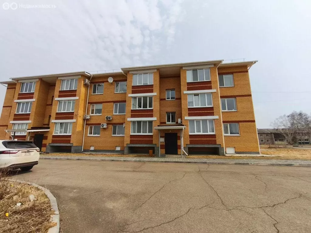 1-комнатная квартира: село Чугуевка, улица Комарова, 10Б (37.5 м) - Фото 1