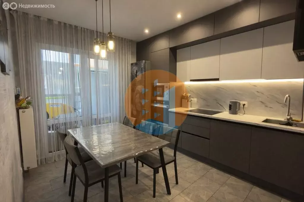 3-комнатная квартира: Петрозаводск, Оборонная улица, 11 (82 м) - Фото 1