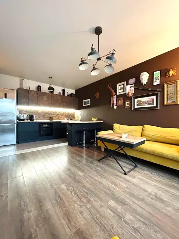 Продаётся 2-к квартира, 60 м - Фото 0