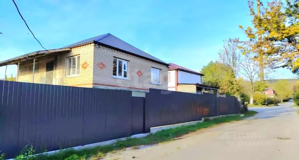 Дом в Краснодарский край, Новороссийск городской округ, с. Гайдук ул. ... - Фото 1