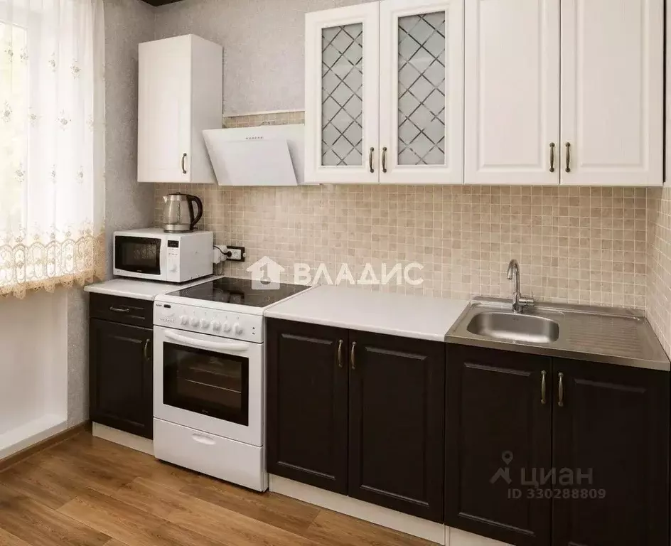 3-к кв. Иркутская область, Иркутск Советская ул., 127 (73.7 м) - Фото 1
