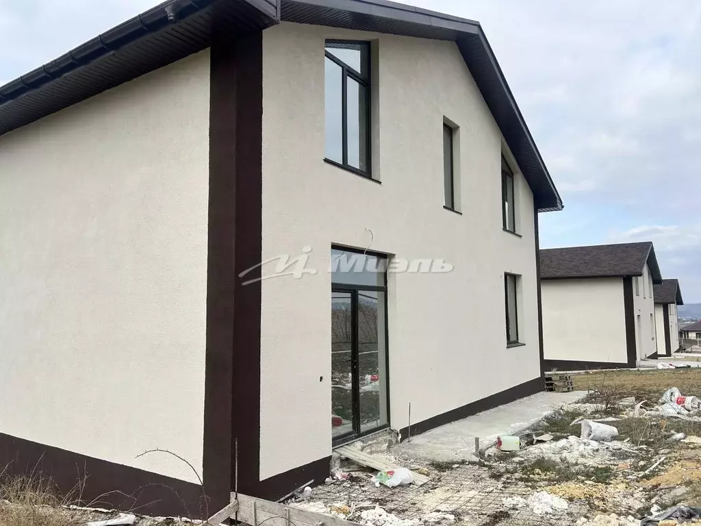 Дом в Крым, Симферопольский район, Добровское с/пос, с. Краснолесье ... - Фото 1