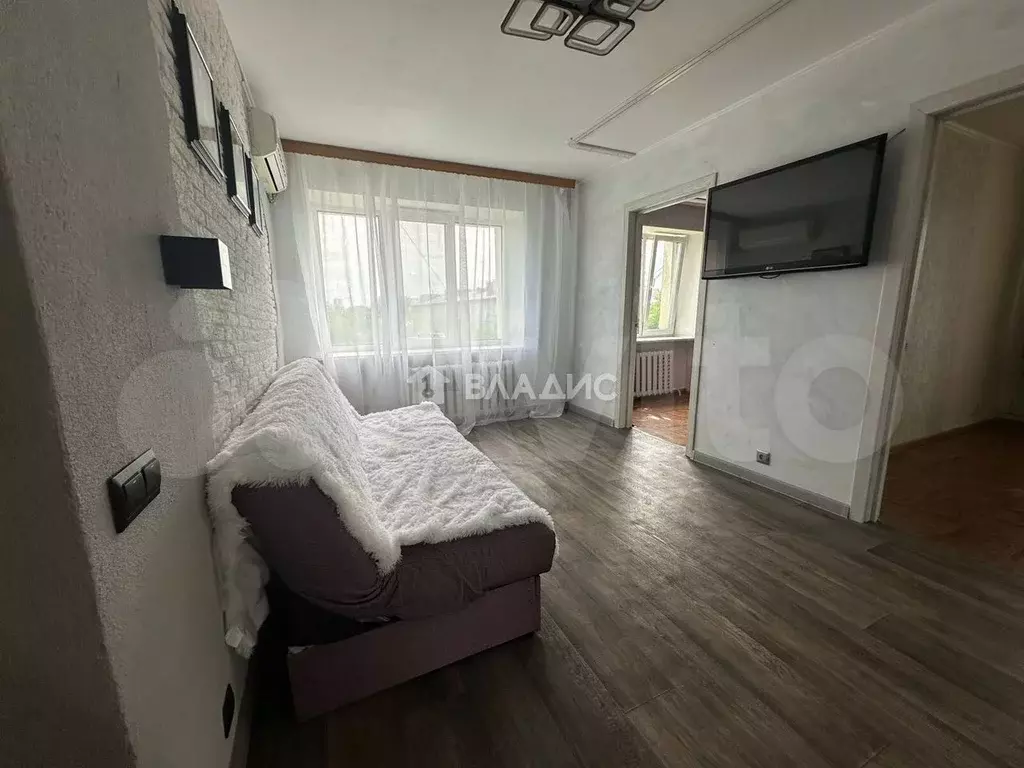 4-к. квартира, 61,4 м, 5/5 эт. - Фото 0