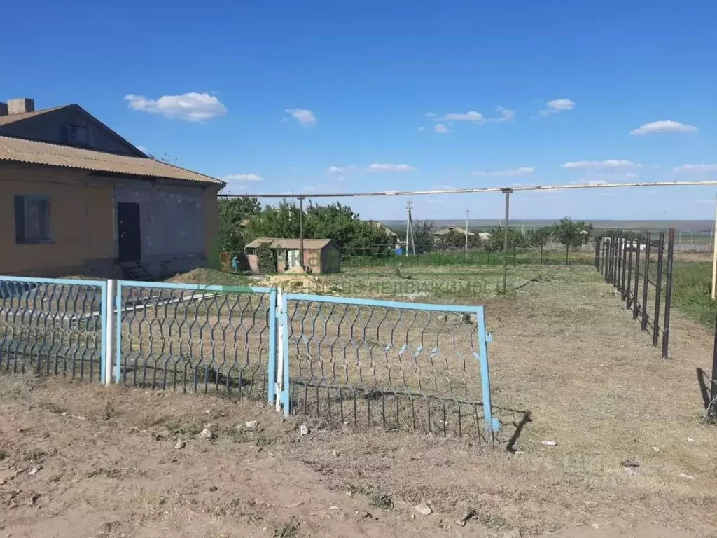 Дом в Саратовская область, Красноармейский район, Высоковское ... - Фото 2